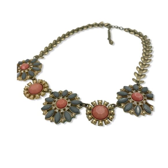 Vintage Floral Statement Necklace Coral & Gray Accents Beach Vacation Boho Chic - Picture 3 of 4